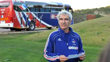 Zasłona do filmu "Autobus: Strajk piłkarzy reprezentacji Francji" #817226