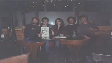 Zasłona do filmu "Koş Yoldaş! Arkanda Eski Dünya Var" #825747