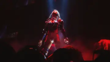 Zasłona do filmu "Katy Perry: The Lifetimes Tour – Live from Paris" #1585518