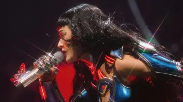 Zasłona do filmu "Katy Perry: The Lifetimes Tour – Live from Paris" #1585519