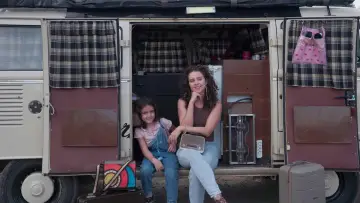 Zasłona do filmu "Eu, a Kombi e a Garotinha que Encontrei no Meio do Caminho" #1527966