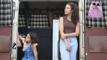 Zasłona do filmu "Eu, a Kombi e a Garotinha que Encontrei no Meio do Caminho" #1527973