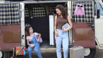 Zasłona do filmu "Eu, a Kombi e a Garotinha que Encontrei no Meio do Caminho" #1527975