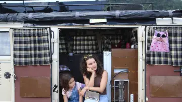 Zasłona do filmu "Eu, a Kombi e a Garotinha que Encontrei no Meio do Caminho" #1527978