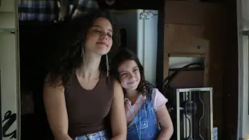 Zasłona do filmu "Eu, a Kombi e a Garotinha que Encontrei no Meio do Caminho" #1527993