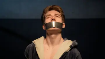 Zasłona do filmu "Ищите меня здесь" #826099