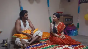 Zasłona do filmu "மொத ராத்திரி" #1768758