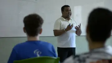Zasłona do filmu "Globalização e Tecnologia: Impactos no Cotidiano" #845126