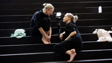 Zasłona do filmu "National Theatre Live: Electra/Persona" #1616185