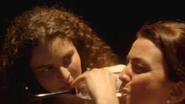 Zasłona do filmu "La mujer del escultor" #823361