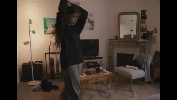 Zasłona do filmu "Quand le monde me regardait trop fort" #1143639