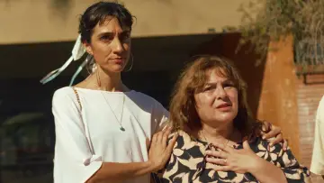 Zasłona do filmu "Una directora Extraordinaria" #932707