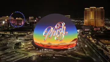 Zasłona do filmu "PHISH: 2026-05-02 SPHERE LAS VEGAS, NV" #825188