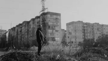 Zasłona do filmu "Zapiski z oblężonego miasta" #933024