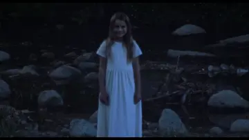 Zasłona do filmu "Dracula: The Night Around Us" #1635614