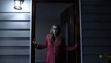Zasłona do filmu "The Girl We Let In" #1144273