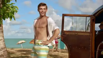 Zasłona do filmu "Teen Beach Movie" #939545