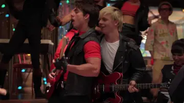 Zasłona do filmu "Teen Beach Movie" #939558