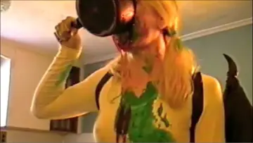 Zasłona do filmu "Vick & Tarstar