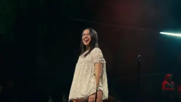 Zasłona do filmu "Billions Club Live with Olivia Rodrigo: A Concert Film" #823053