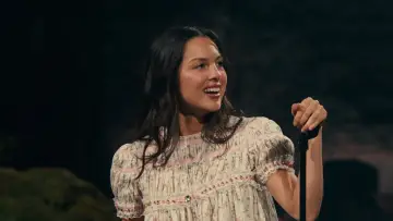 Zasłona do filmu "Billions Club Live with Olivia Rodrigo: A Concert Film" #823054