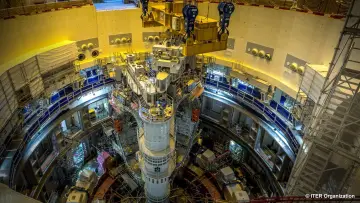 Zasłona do filmu "Building the Sun: The World