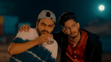 Zasłona do filmu "পৃথিবী বদলে গেছে" #848162