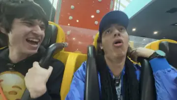 Zasłona do filmu "The Mall of Mystery" #1152153
