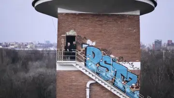 Zasłona do filmu "La Goccia - Il bosco nella città, la città nel bosco" #847689