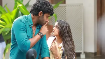 Zasłona do filmu "ආදරණීය තරුවක්" #1759597