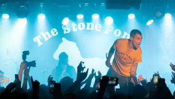 Zasłona do filmu "Bleachers - Live From The Stone Pony (YouTube Music Nights)" #919880