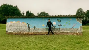 Zasłona do filmu "Attack On Allford 3: Too Cruel For School" #1192084