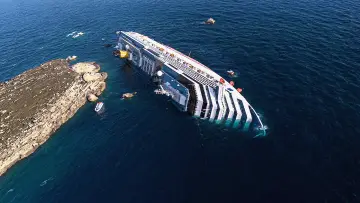 Zasłona do filmu "Shipwrecked: Nightmare at Sea" #954572