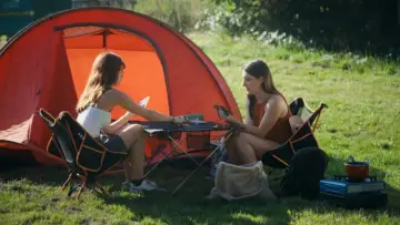 Zasłona do filmu "Le camping, un siècle de bonheur français" #929544