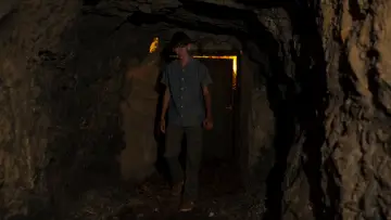Zasłona do filmu "The Ancestral Mines" #930583