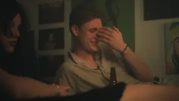 Zasłona do filmu "Nie Uciekaj" #957194