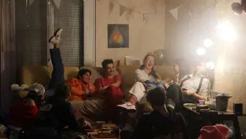 Zasłona do filmu "The One Where I Filmed All My Friends" #957769