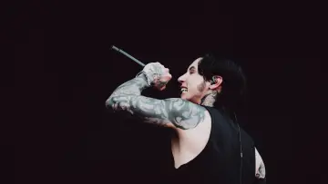 Zasłona do filmu "Black Veil Brides - Hellfest 2026" #1572632