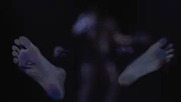 Zasłona do filmu "to dance the absence" #933986