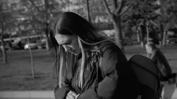 Zasłona do filmu "Mama" #1144002