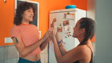 Una Perra Andaluza: una dramarracha sobre el deseo en tres actos plakat