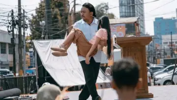 Zasłona do filmu "Bapak Paling Jujur" #1801757