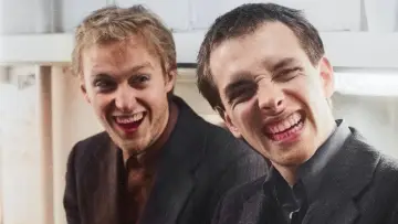 Zasłona do filmu "Rik Mayall