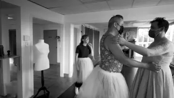 Zasłona do filmu "The Dress" #955197