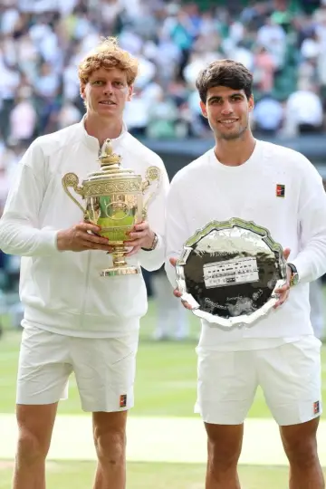 Plakat do filmu "Wimbledon 2025 Review" #957774