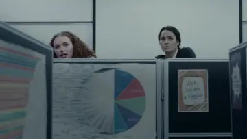 Zasłona do filmu "Middle Management" #964850