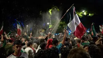 Zasłona do filmu "Momento Mundialista" #963309