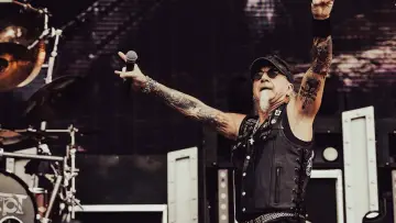 Zasłona do filmu "Accept - Hellfest 2026" #1177415