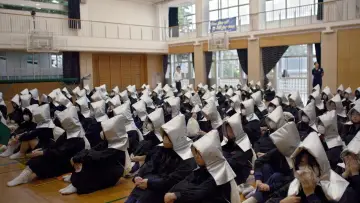 Zasłona do filmu "Superbeben" #1154805