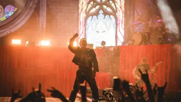 Zasłona do filmu "Bring Me The Horizon - Hellfest 2026" #1166125